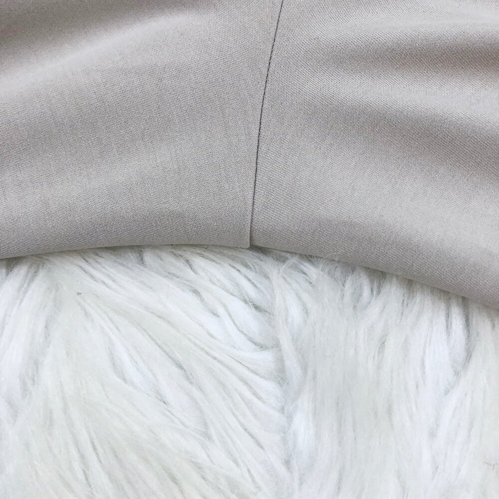 EUC ATHLETA Seasoft Mid-Rise Straight Crop Pant 982929 in Abalone Ivory Grey XL - Picture 9 of 15